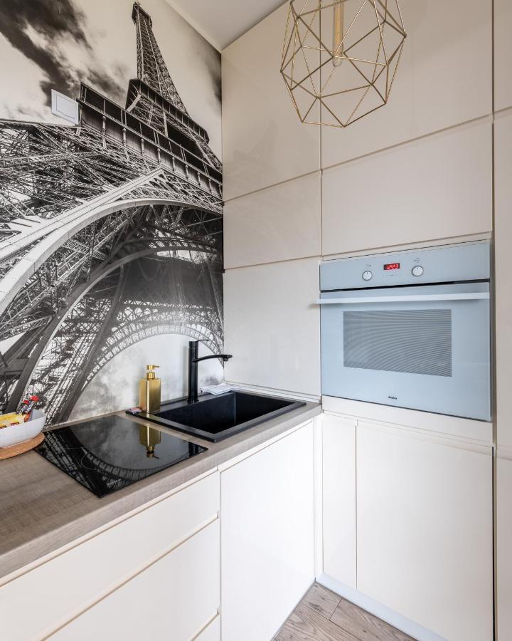 Kierbedzia 6 - Bezplatny Podziemny Parking - Free Parking - Piekny Ogrodek Z Tarasem - 2Km Lazienki Krolewskie - Wifi - Smart Tv 50 Cali - Good Apartments 바르샤바 외부 사진